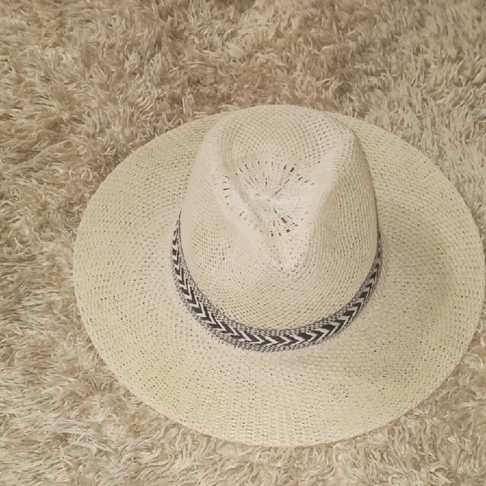 Stylish Cream Straw Hat with Black Band